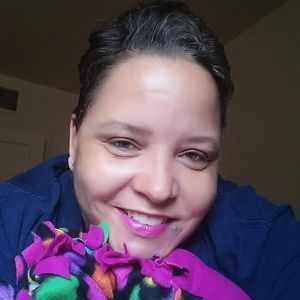 Meet your Posher, Monique